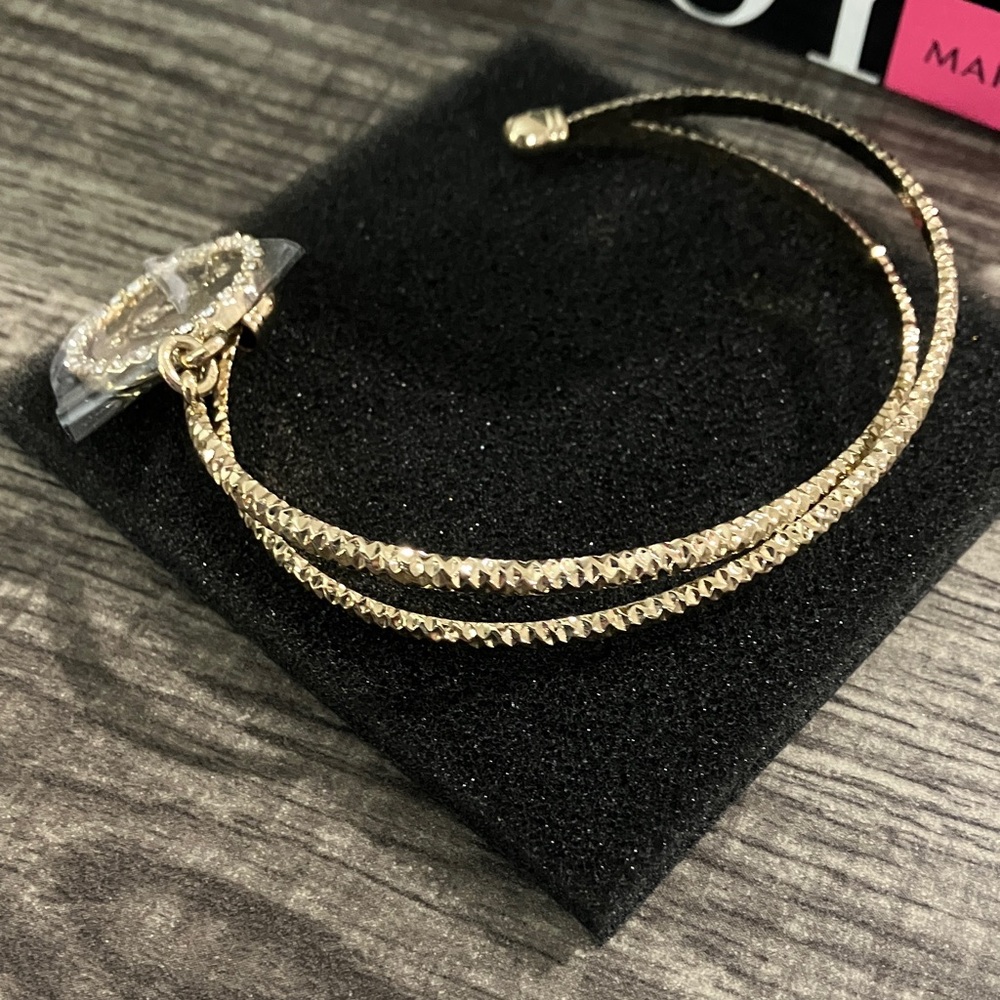 R.J. Graziano Gold “Sisters” Bracelet with Charm - Picture 5 of 7